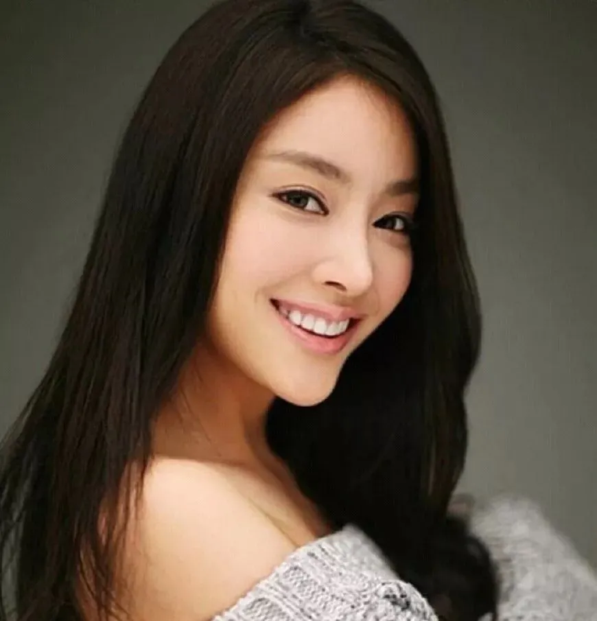 揭秘韩国演艺圈悲惨事件！8名女星相继自杀，现在又多一人