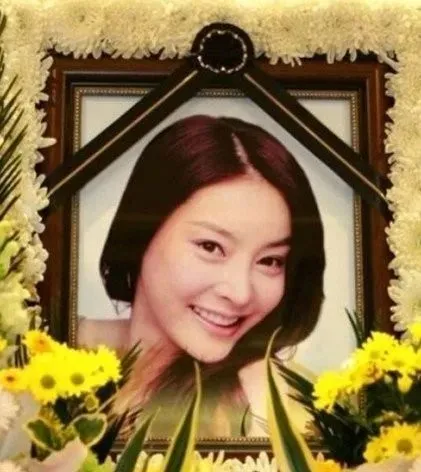 揭秘韩国演艺圈悲惨事件！8名女星相继自杀，现在又多一人