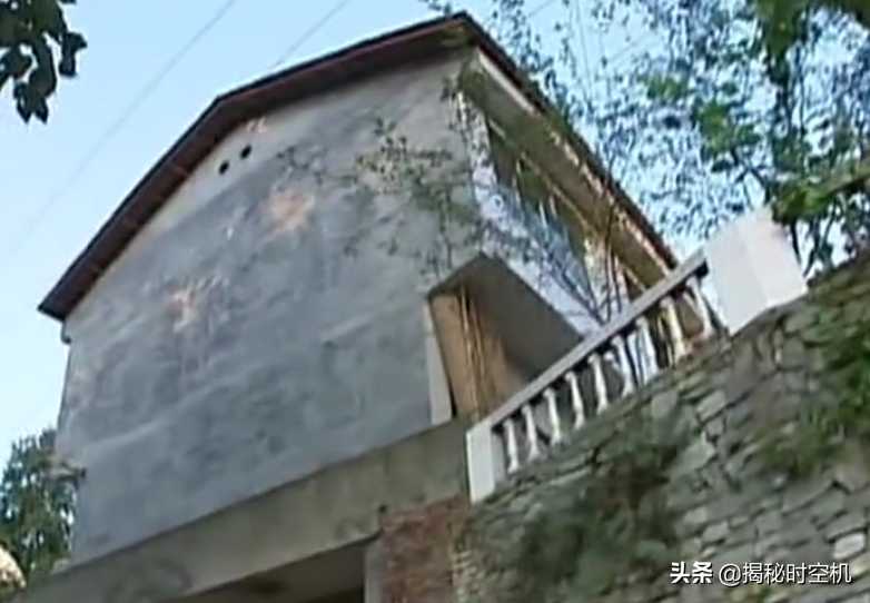 诡事奇闻:贵州农家地板突然“喷血”,警察专家无解,真相仍成谜