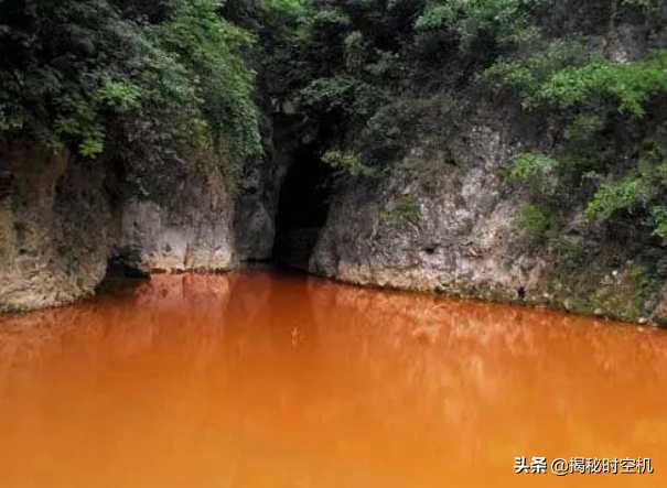 诡事奇闻:贵州农家地板突然“喷血”,警察专家无解,真相仍成谜
