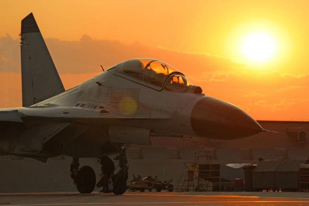 砺剑长空直击高强度跨昼夜飞行训练现场